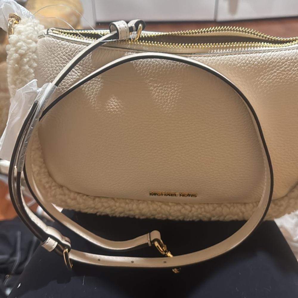Michael Kors Carmela MD Leather Shearling Pouchette Crossbody Bag(Natural) - Picture 2 of 9